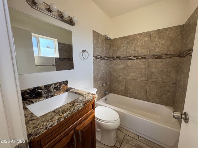 2739 W RANCHO Drive, Phoenix, AZ 85017