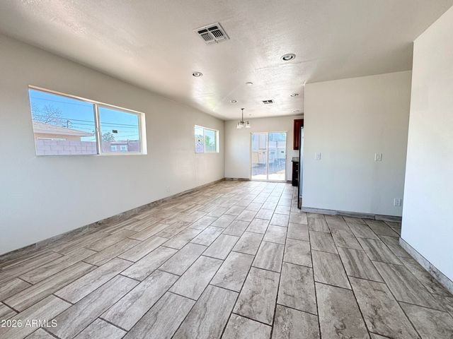 2739 W RANCHO Drive, Phoenix, AZ 85017