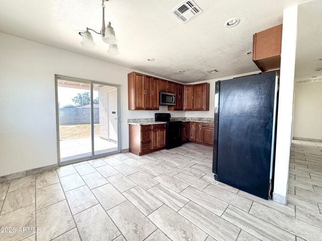 2739 W RANCHO Drive, Phoenix, AZ 85017