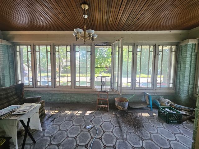 8028 S Bennett Avenue, Chicago, IL 60617