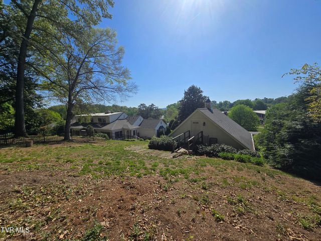 570 Valley Drive, Bristol, VA 24201