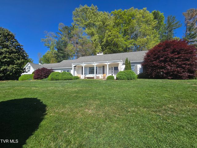 570 Valley Drive, Bristol, VA 24201