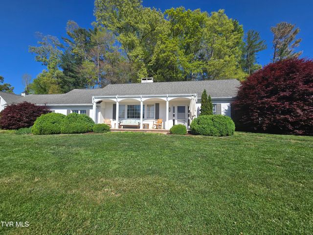 570 Valley Drive, Bristol, VA 24201