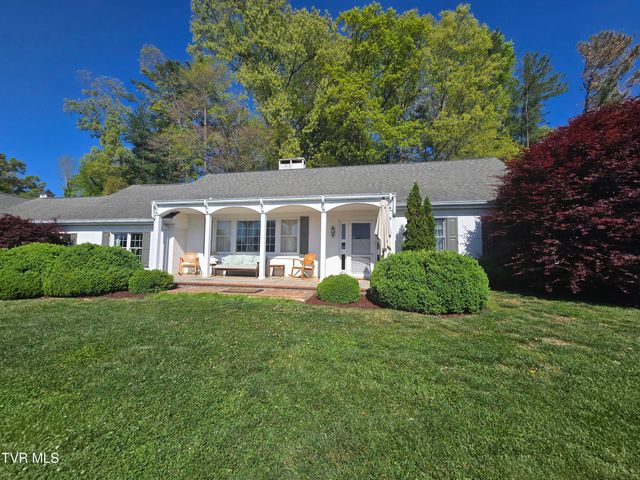 570 Valley Drive, Bristol, VA 24201