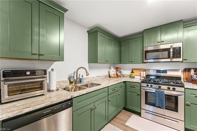 2000 Egger CIR, Hampton, VA 23663