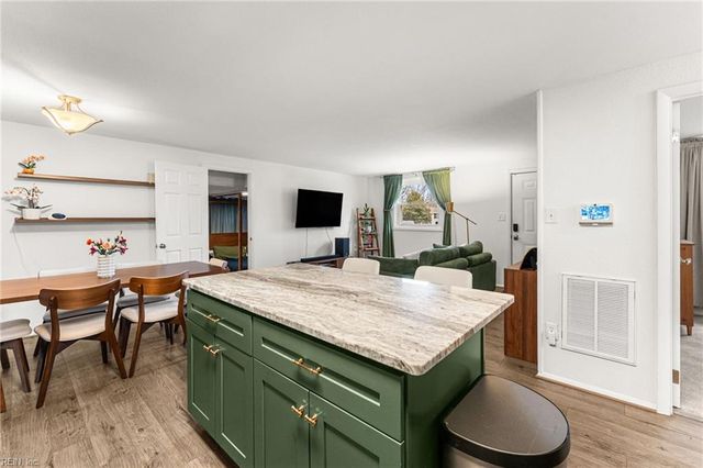 2000 Egger CIR, Hampton, VA 23663