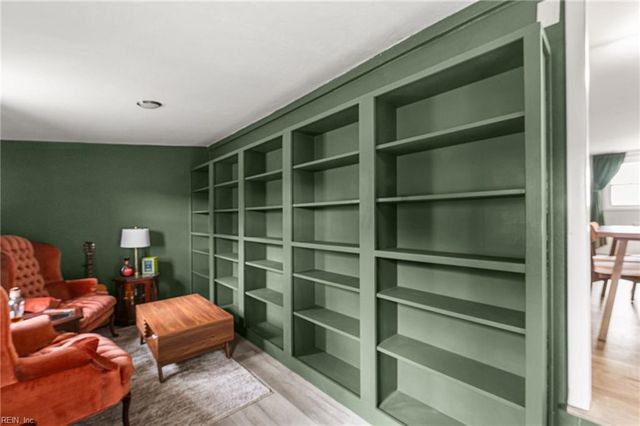 2000 Egger CIR, Hampton, VA 23663