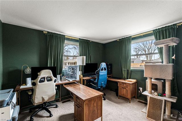 2000 Egger CIR, Hampton, VA 23663