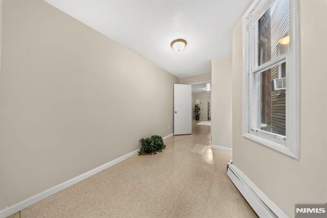 2275 John F Kennedy Boulevard 2, Jersey City, NJ 07304