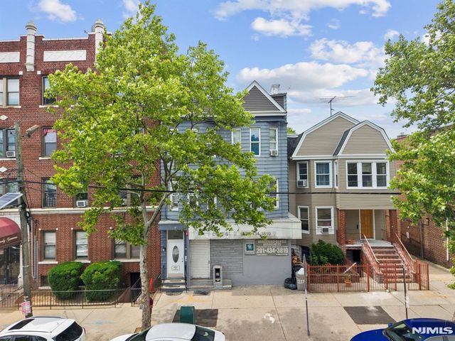 2275 John F Kennedy Boulevard 2, Jersey City, NJ 07304