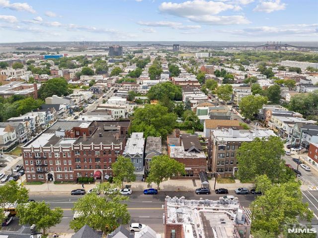 2275 John F Kennedy Boulevard 2, Jersey City, NJ 07304