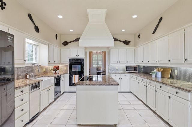 6955 Hawk Road, Flower Mound, TX 75022