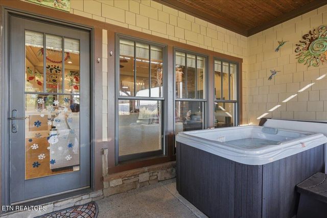 2620 Persimmon Ridge, Loudon, TN 37774