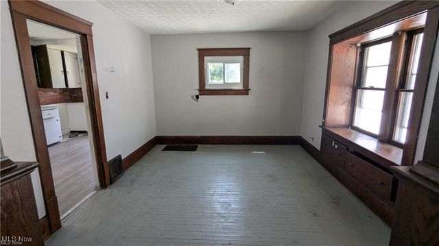 2242 East Avenue, Akron, OH 44314