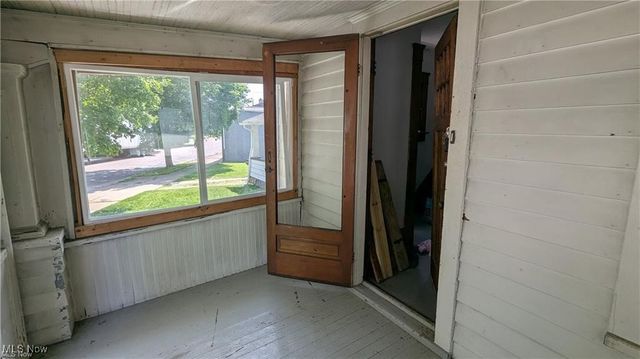 2242 East Avenue, Akron, OH 44314