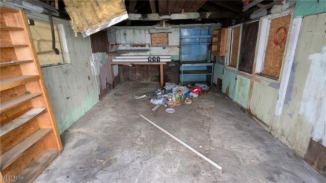 2242 East Avenue, Akron, OH 44314