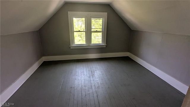 2242 East Avenue, Akron, OH 44314