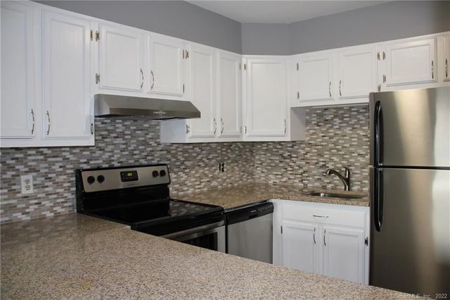 51 Schuyler Avenue APT 5A, Stamford, CT 06902