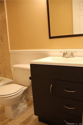 51 Schuyler Avenue APT 5A, Stamford, CT 06902