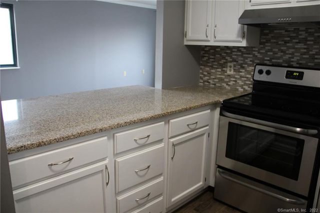 51 Schuyler Avenue APT 5A, Stamford, CT 06902