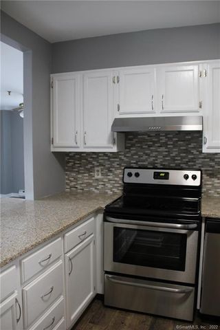 51 Schuyler Avenue APT 5A, Stamford, CT 06902