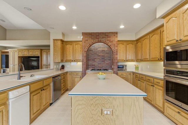 1150 Sonnys Way, Hollister, CA 95023