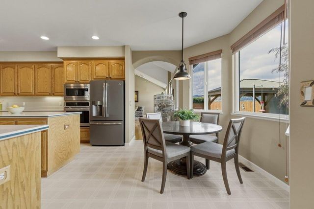 1150 Sonnys Way, Hollister, CA 95023