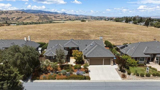 1150 Sonnys Way, Hollister, CA 95023