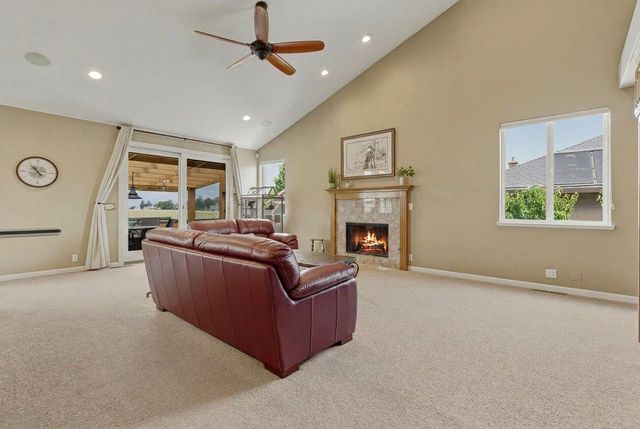 1150 Sonnys Way, Hollister, CA 95023