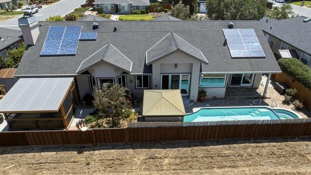 1150 Sonnys Way, Hollister, CA 95023