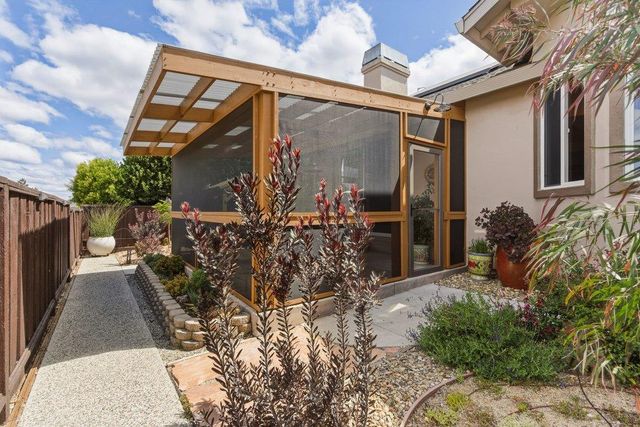 1150 Sonnys Way, Hollister, CA 95023