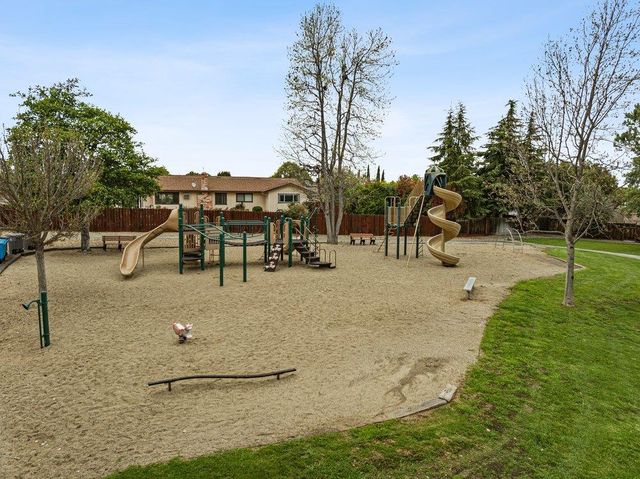 1150 Sonnys Way, Hollister, CA 95023