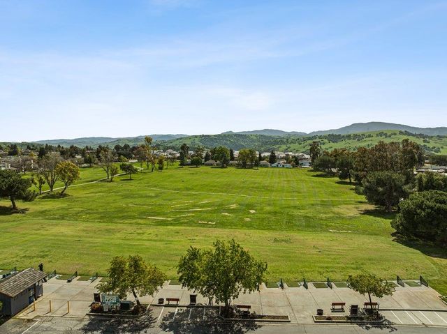 1150 Sonnys Way, Hollister, CA 95023