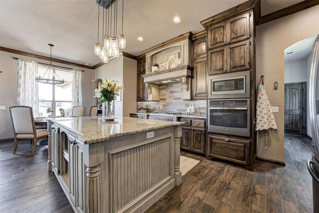 203 Raye Place, Tuttle, OK 73089