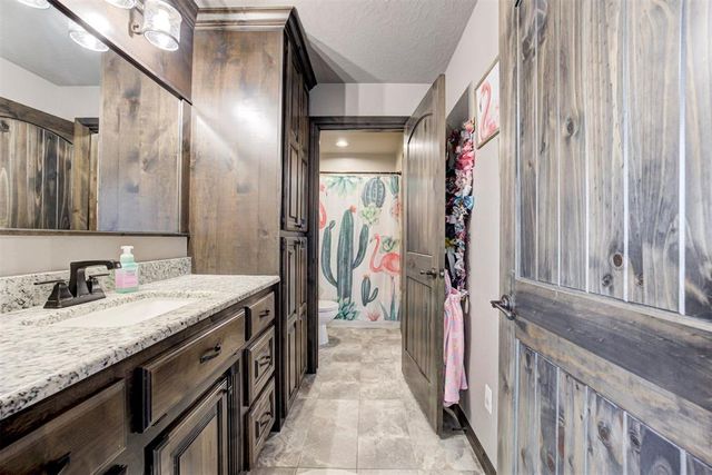 203 Raye Place, Tuttle, OK 73089