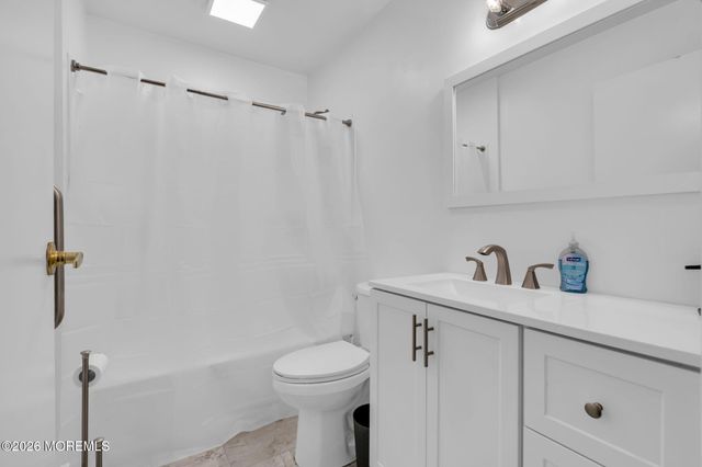 3 Maidstone Way, Manchester, NJ 08759