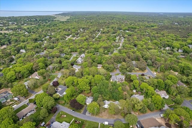 16 Heritage Pl, Dennis, MA 02660