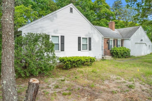 16 Heritage Pl, Dennis, MA 02660