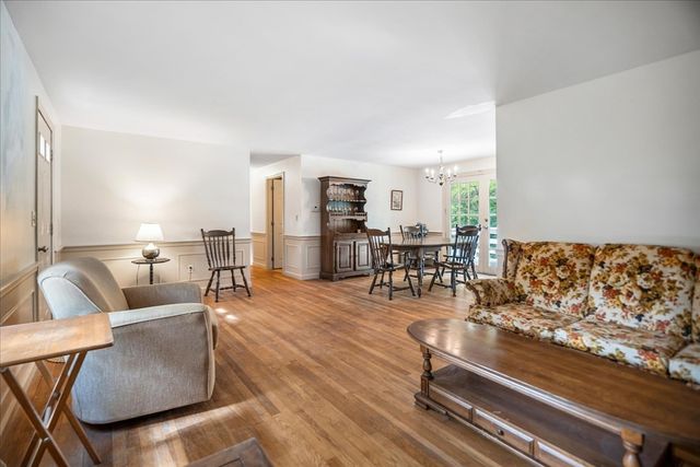 16 Heritage Pl, Dennis, MA 02660