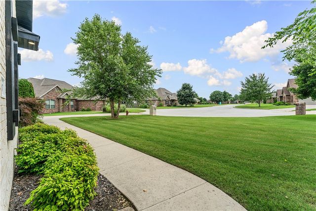 12267 Shells Court, Farmington, AR 72730