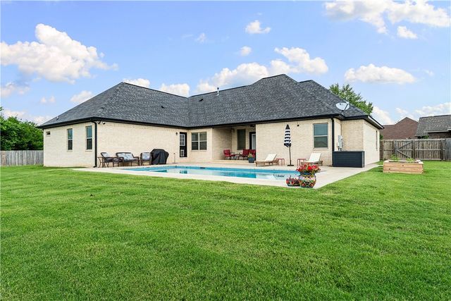 12267 Shells Court, Farmington, AR 72730