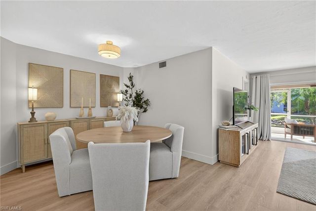 9832 Luna CIR # 103G, Naples, FL 34109