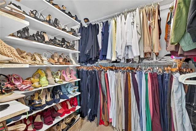 9832 Luna CIR # 103G, Naples, FL 34109