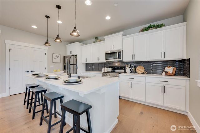 20812 99th Place S, Kent, WA 98031