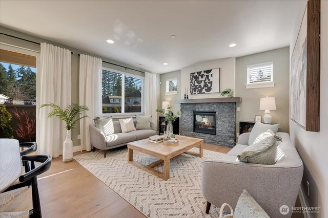20812 99th Place S, Kent, WA 98031