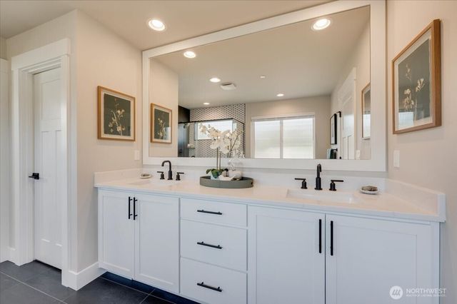 20812 99th Place S, Kent, WA 98031
