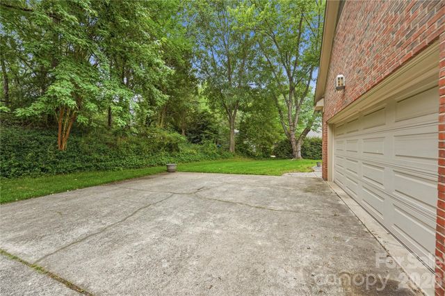 2341 Hamilton Mill Road, Charlotte, NC 28270