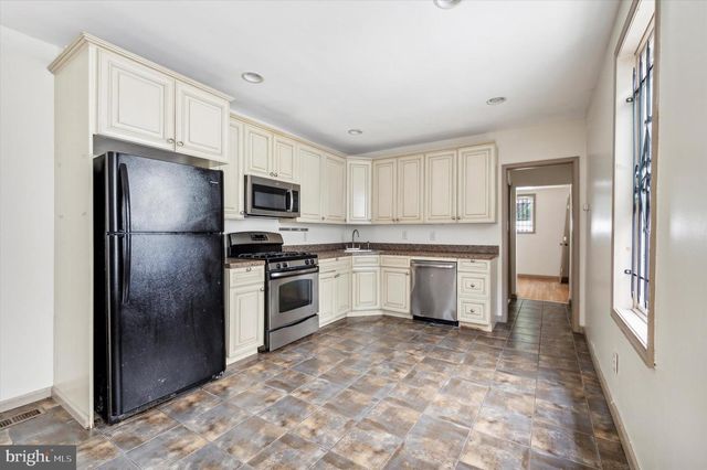 1632 N WILLINGTON ST, Philadelphia, PA 19121