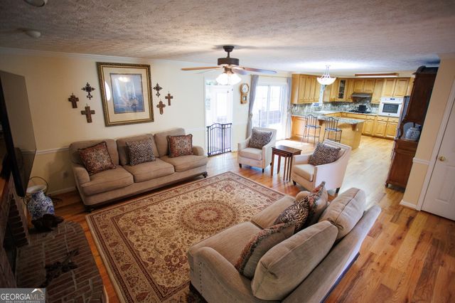 4450 Bay Creek Road, Loganville, GA 30052