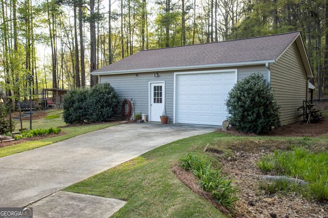 4450 Bay Creek Road, Loganville, GA 30052